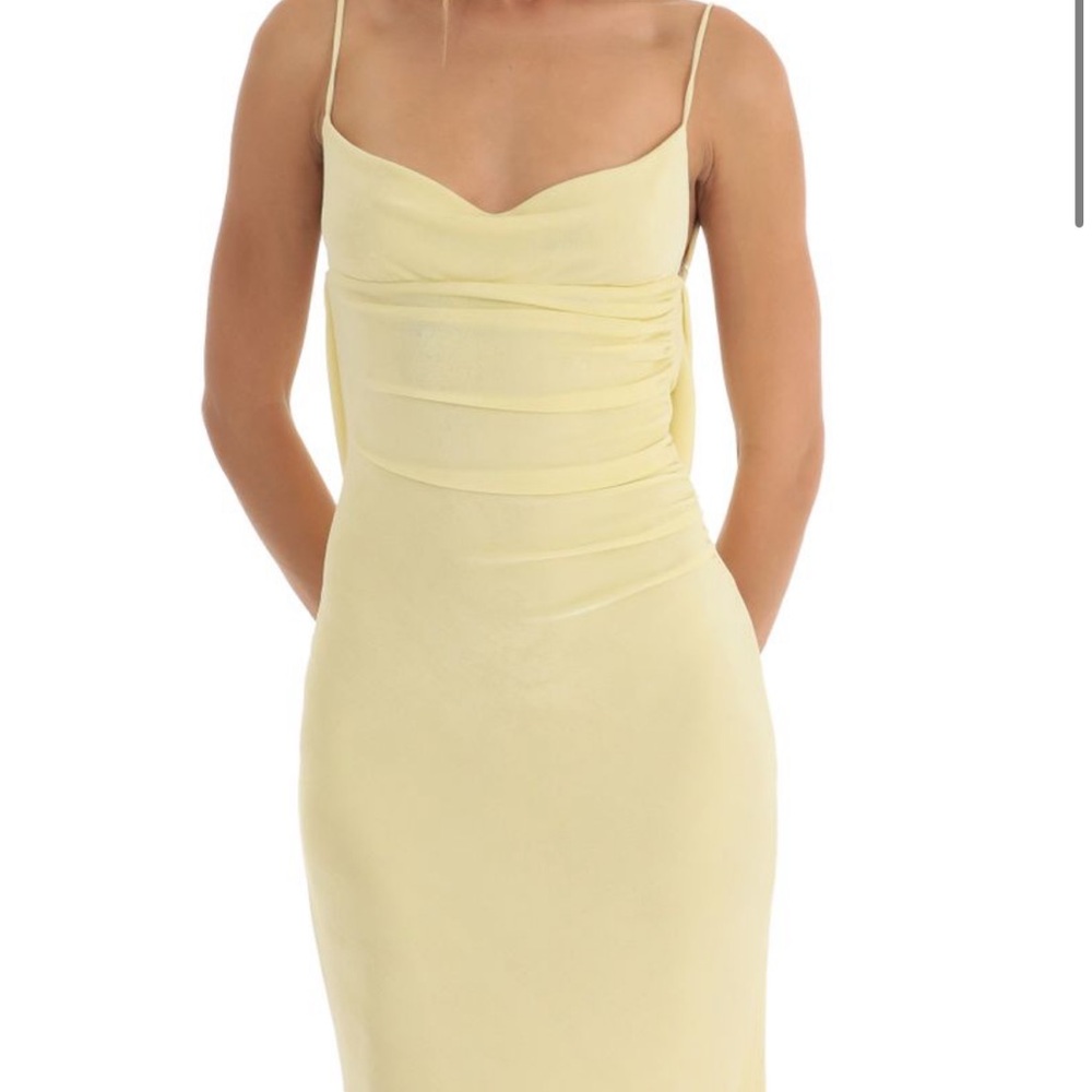 Elegant Yellow Maxi Dress with Lace